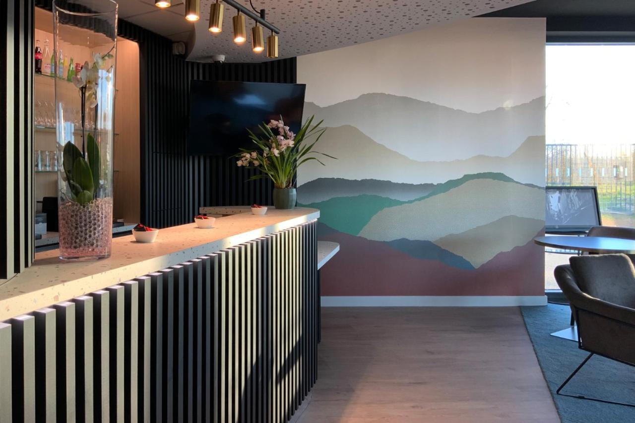 Hotel Akena Troyes - La Chapelle St-Luc Les Noes-pres-Troyes Zewnętrze zdjęcie