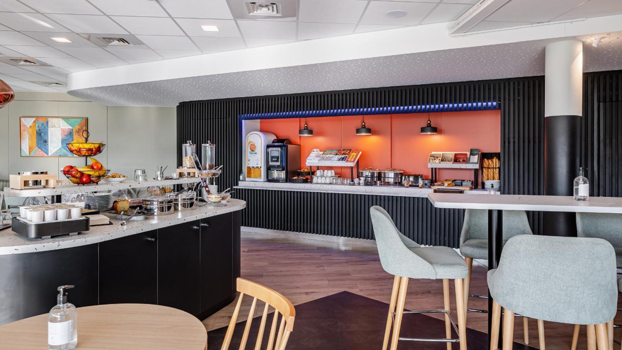 Hotel Akena Troyes - La Chapelle St-Luc Les Noes-pres-Troyes Zewnętrze zdjęcie
